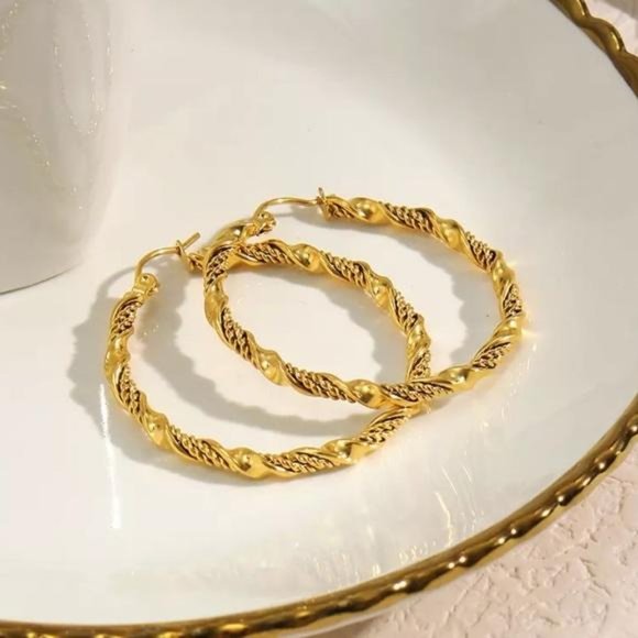 New Gold 18K Big Circle Hoop Earrings, NICE EARRINGS, CUTE EARRINGS - Picture 2 of 7